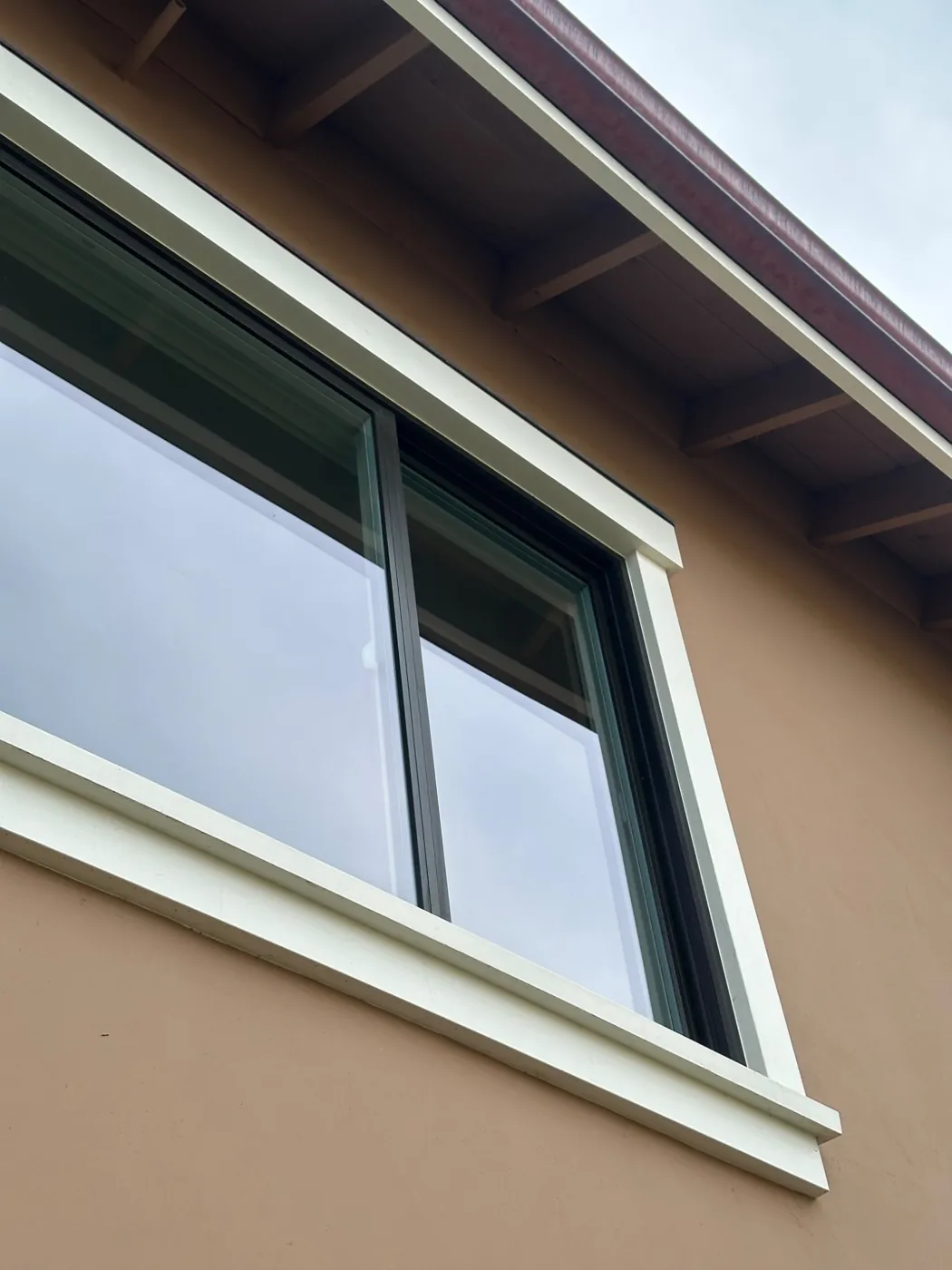 Residential window cleaning detail